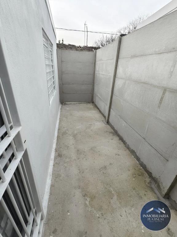 Apartamento en alquiler en Cerrito 2 dormitorios con galpon