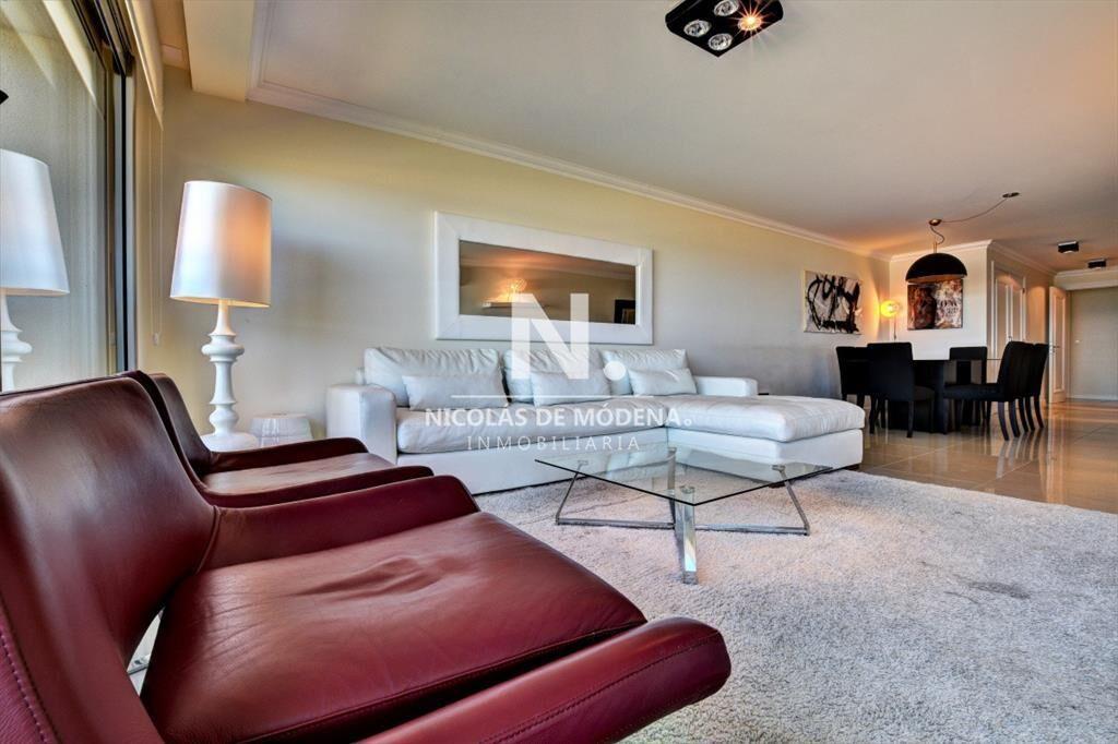 Excelente apartamento en torre de categoría, Imperiale, Pl