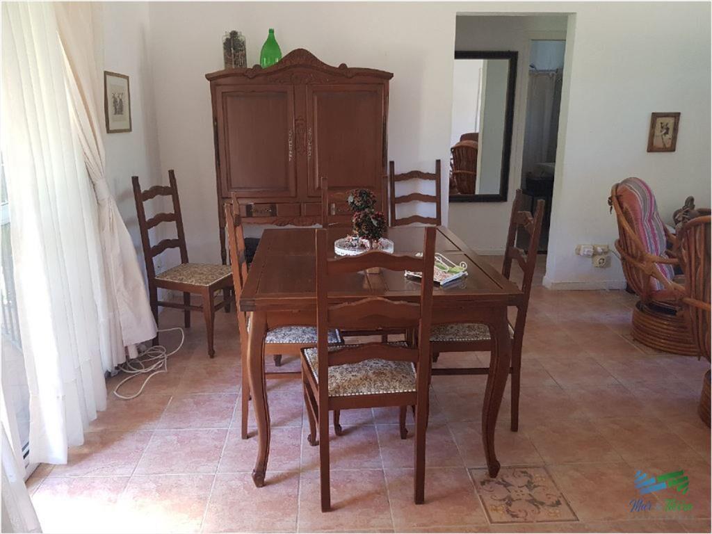 Casa de 3 dormitorios con piscina climatizada en alquiler.