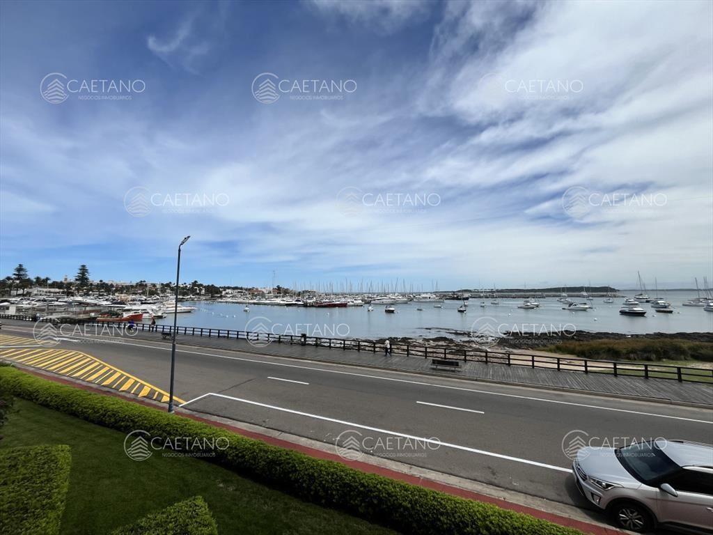 Alquiler apartamento Puerto de Punta del Este.