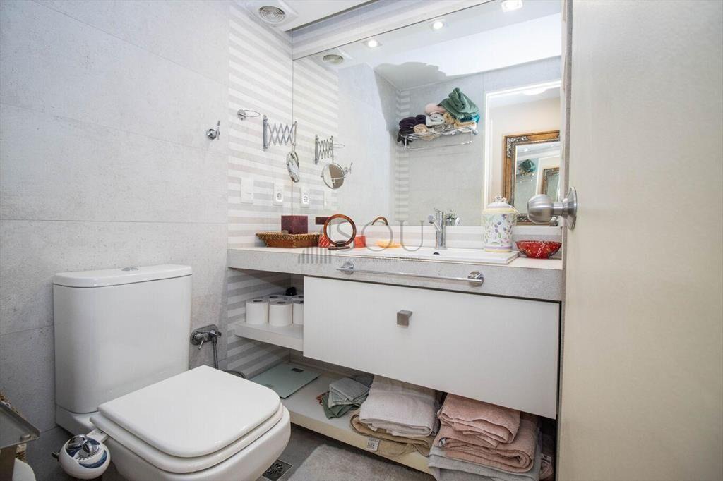 Venta de apartamento en Punta Carretas 3 dormitorios servic