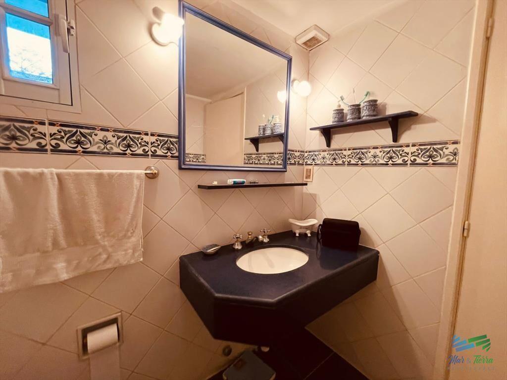 Alquilo casa 4 dormitorios con pisicna en playa