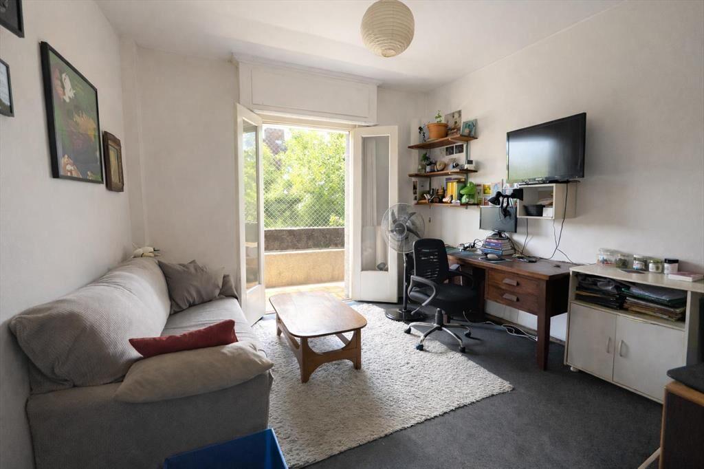 Venta apartamento 3 dormitorios con balcón. Tres Cruces (Al