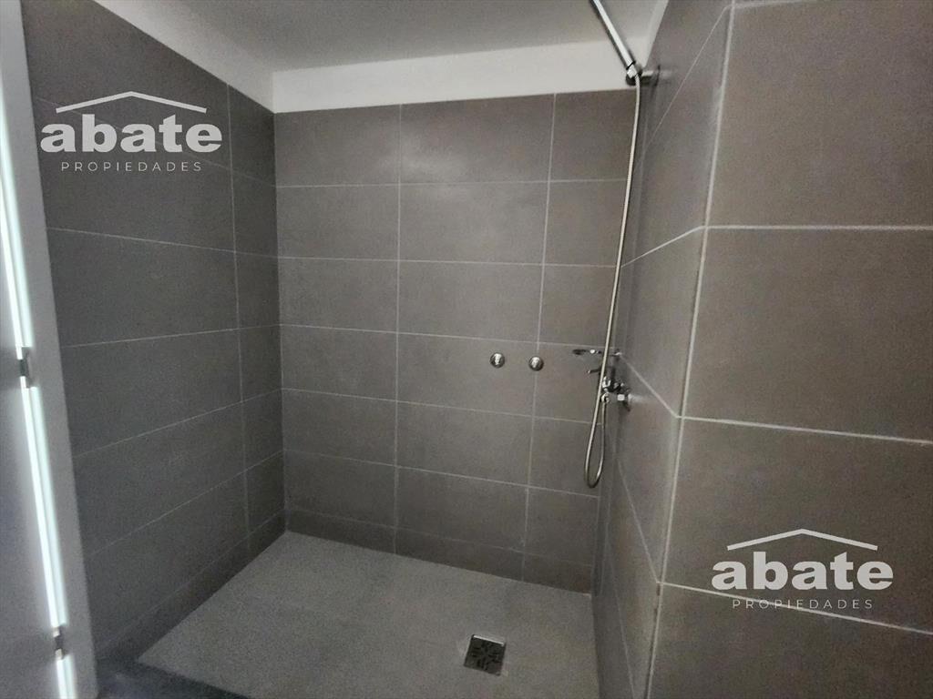 Venta apartamento 3 Dormitorios en Aguada 01 Libertador pis