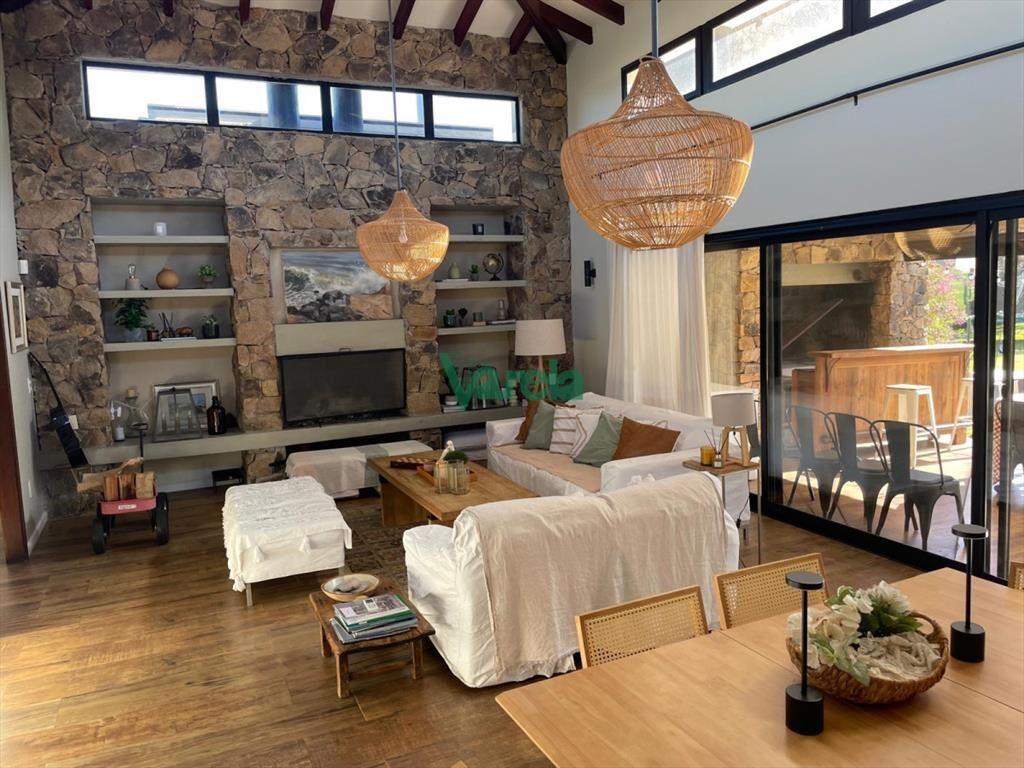 Venta casa en Mirador de la Tahona, 3 y servicio,