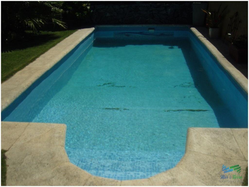 Se alquila casa de 3 dormitorios con piscina en