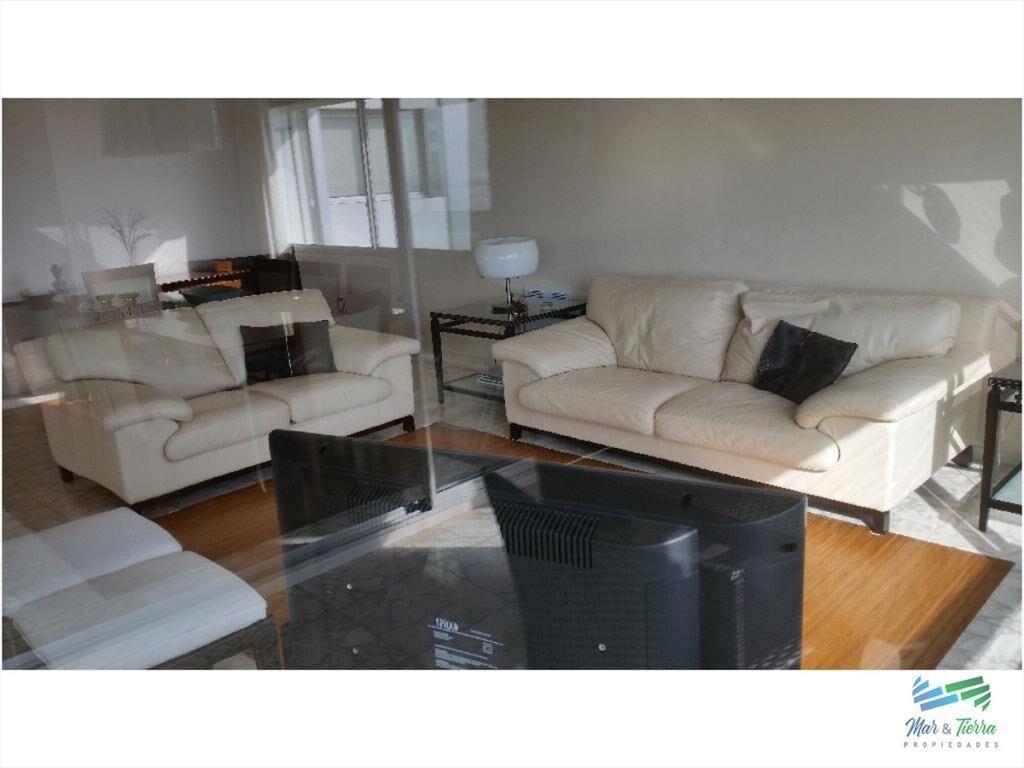 Apartamento en venta y alquiler, primera línea