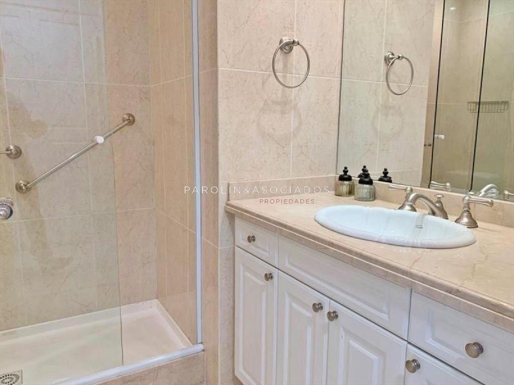 Apartamento en venta de 3 dormitorios en Le Punta