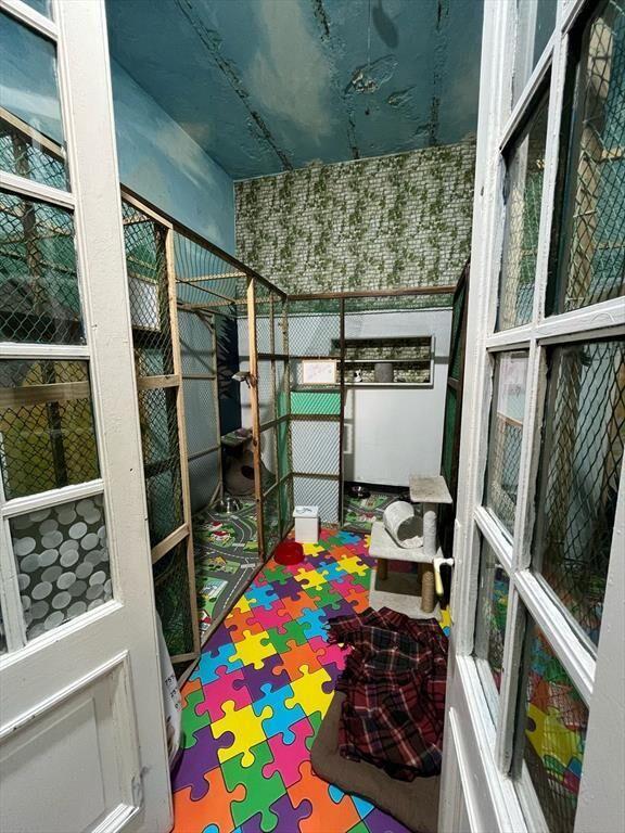 Venta de Casa de 10 Dormitorios con Local en Parque Rodó...
