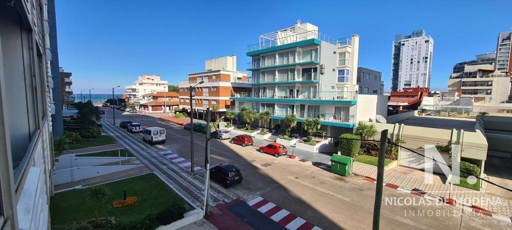 Apartamento en Peninsula, 2 dormitorios
