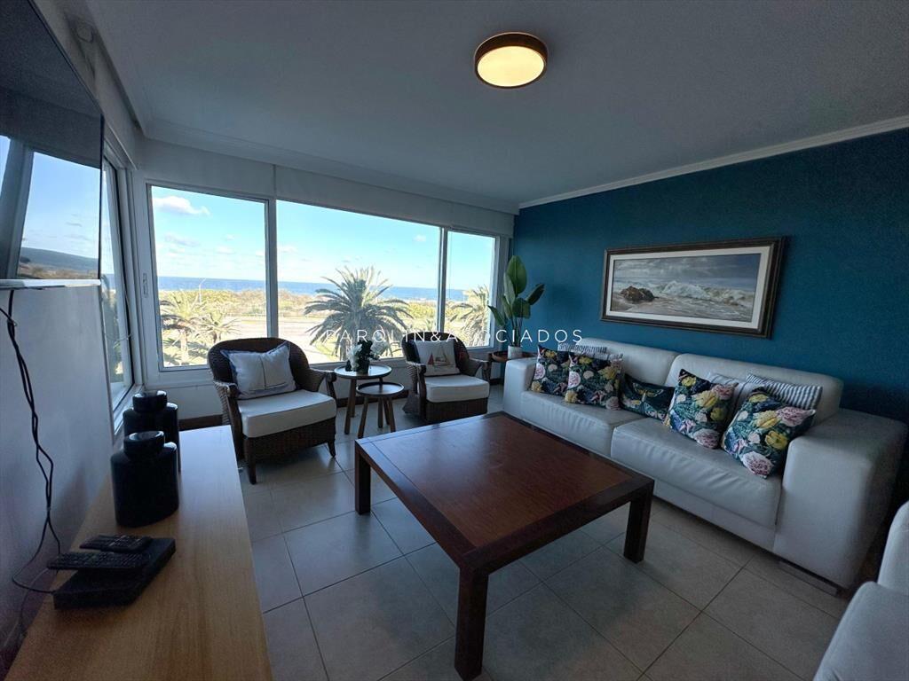 OPORTUNIDAD  de 4 Suites en Playa Brava, Punta