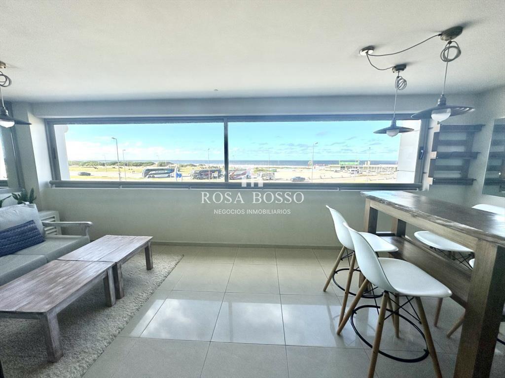 Apartamento en torre de primera categoría