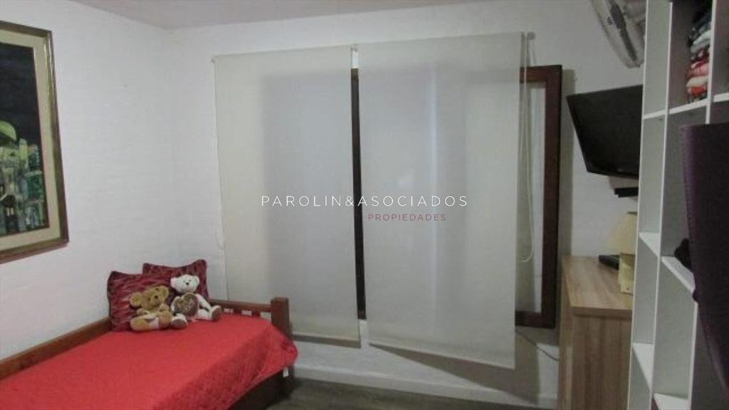 Casa en venta de 4 dormitorios en Jardines de del