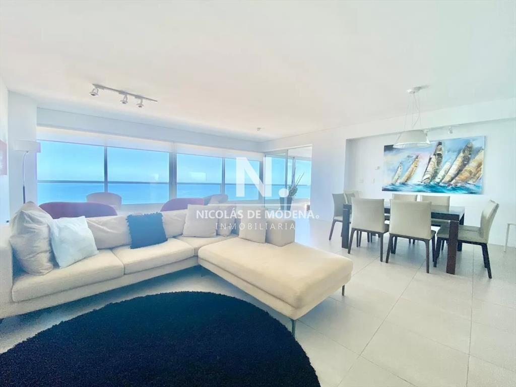 Vende apartamento en Torre Le Parc, Punta del 3