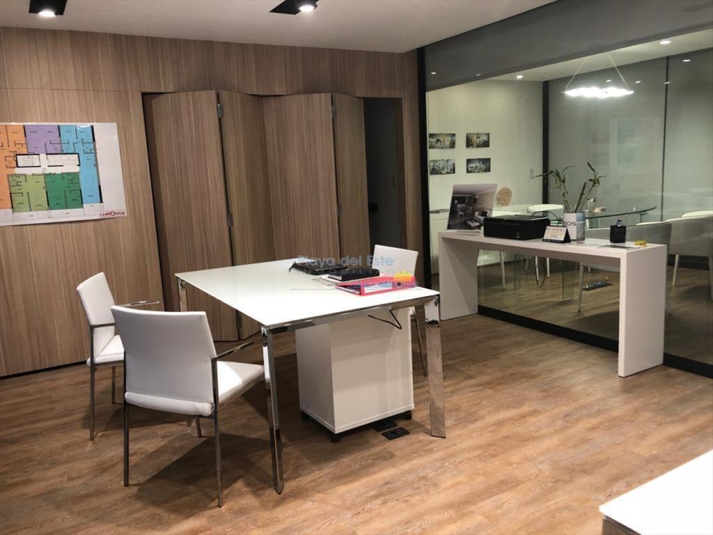 Gran Local Comercial Península
