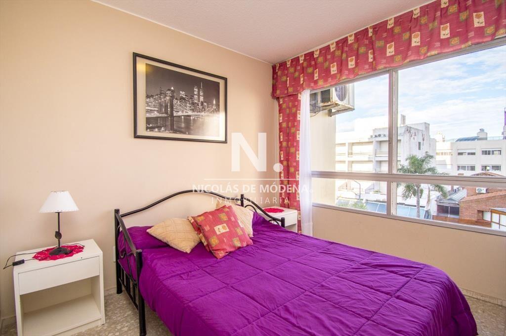 Apartamento en venta de 3 dormitorios en Punta Del Este