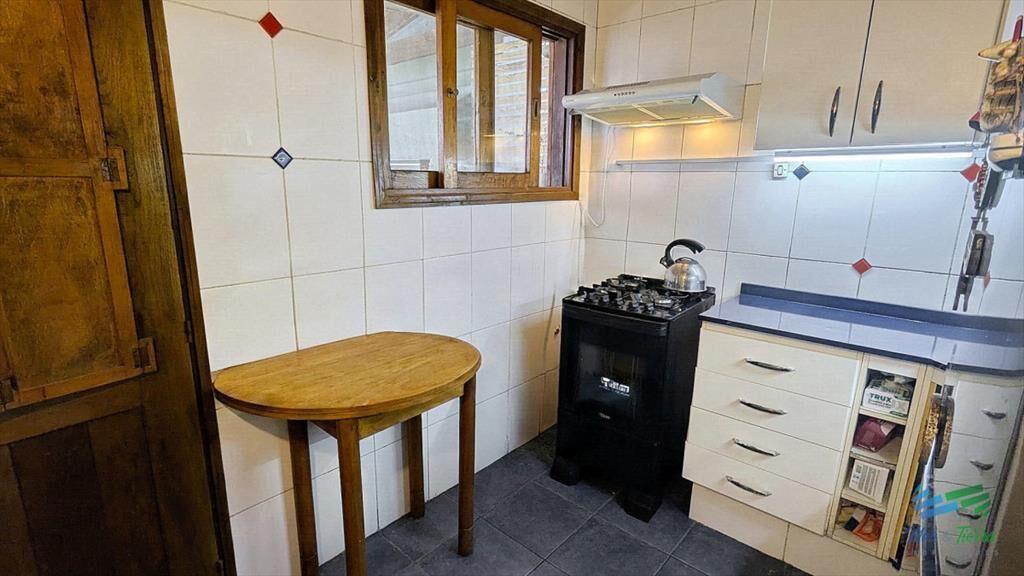 Venta de casa de 2 dormitorios, un baÃ±o en La El