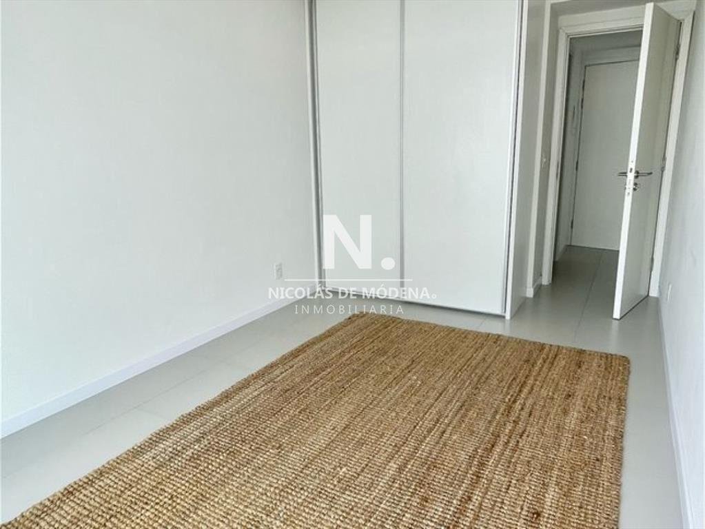 Apartamento en Punta del Este, Mansa