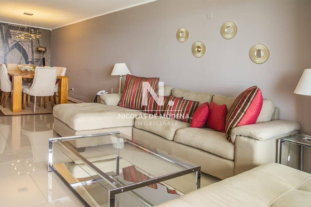 Vende apartamento de 3 dormitorios en Wind Tower,