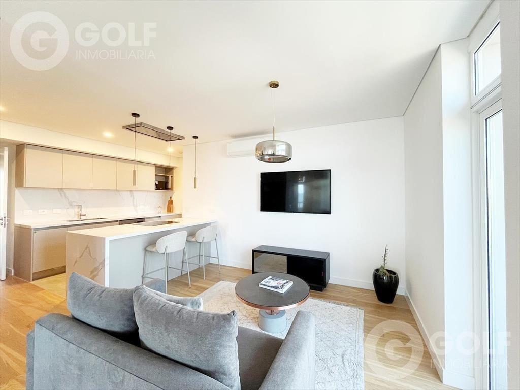 Venta de Apartamento de 4 Dormitorios en la Rambla de Carra