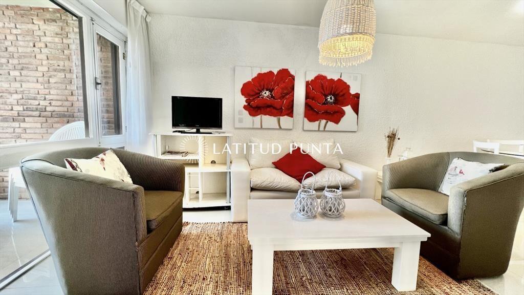 Oportunidad. Apartamento reciclado frente al mar