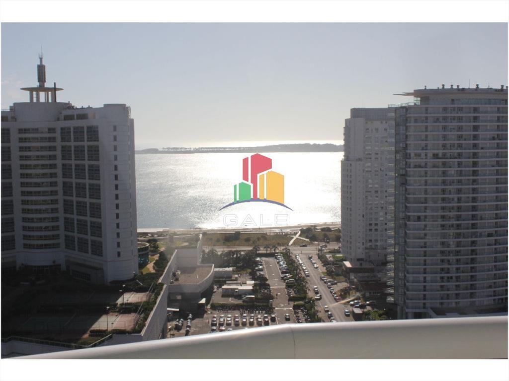apartamento con vista a playa mansa