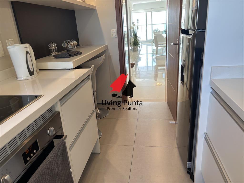 ALQUILER Y VENTA MIAMI BOULEVARD I PISO ALTO AL FRENTE