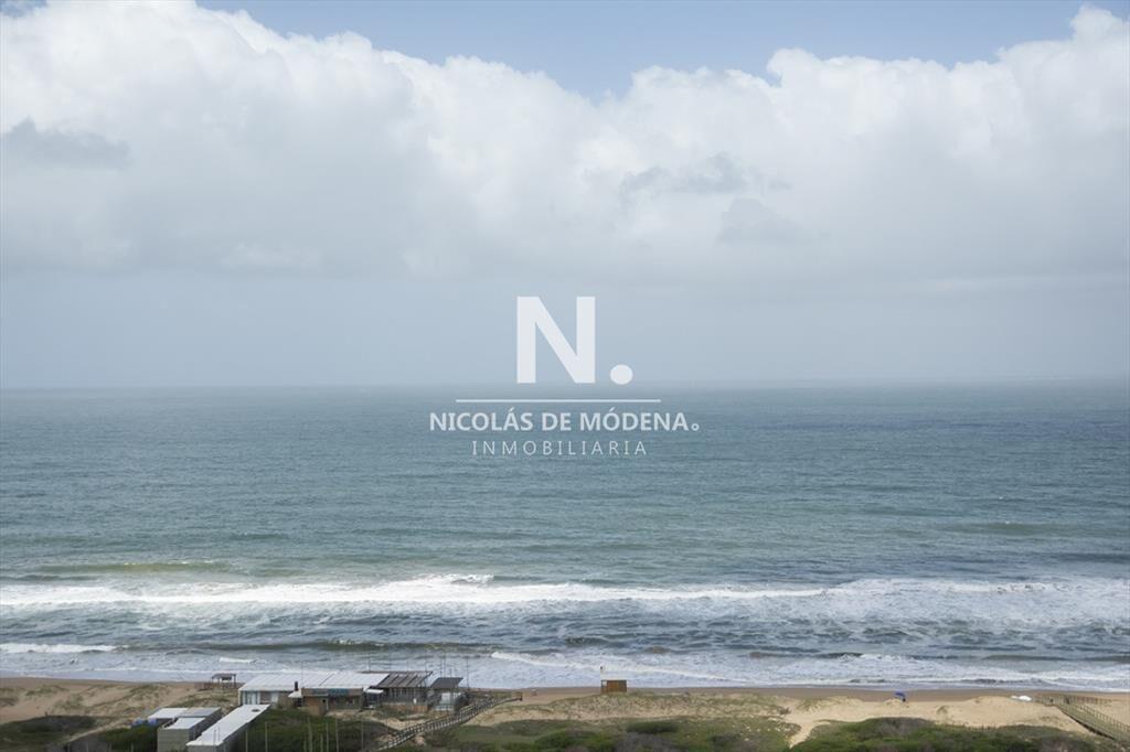 A pasos del mar! Departamento en venta, piso del
