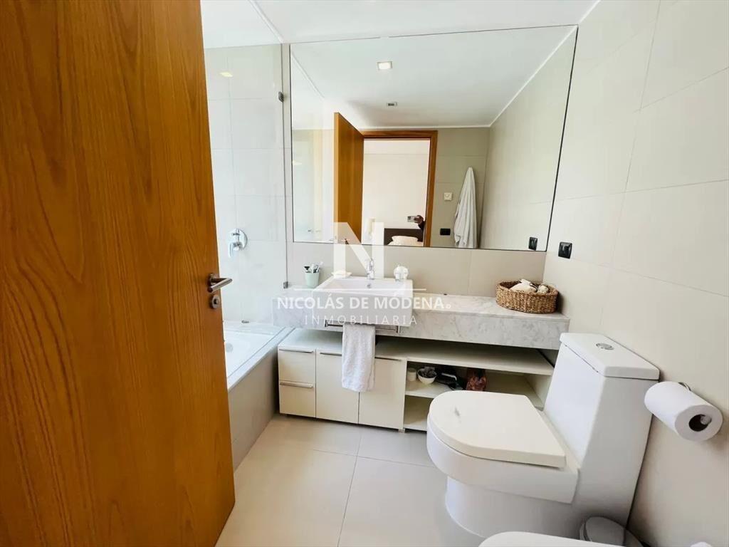 Venta de departamento de 4 dormitorios en suite