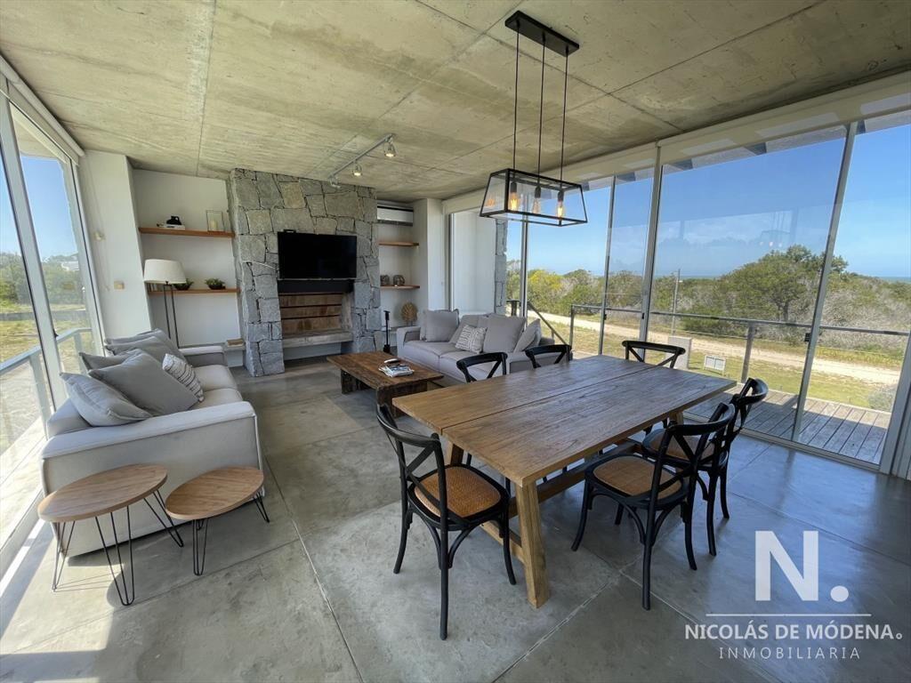 Inigualale casa en Arenas de Jose Ignacio con una comodidad