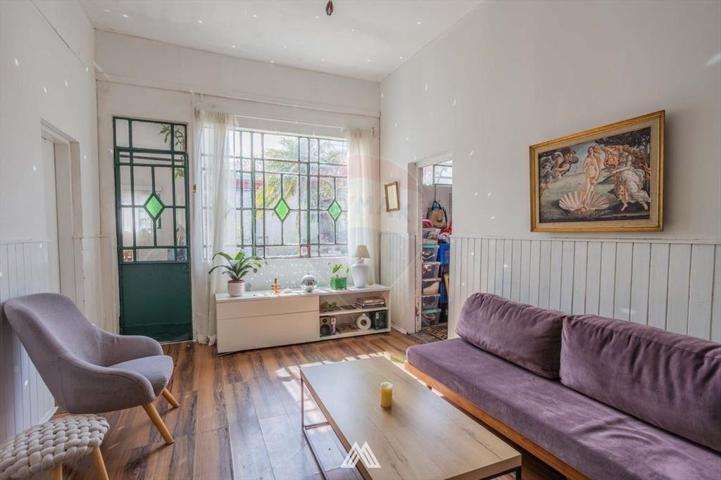 VENTA PARQUE BATLLE - CASA CON 3 APTOS RENTADOS
