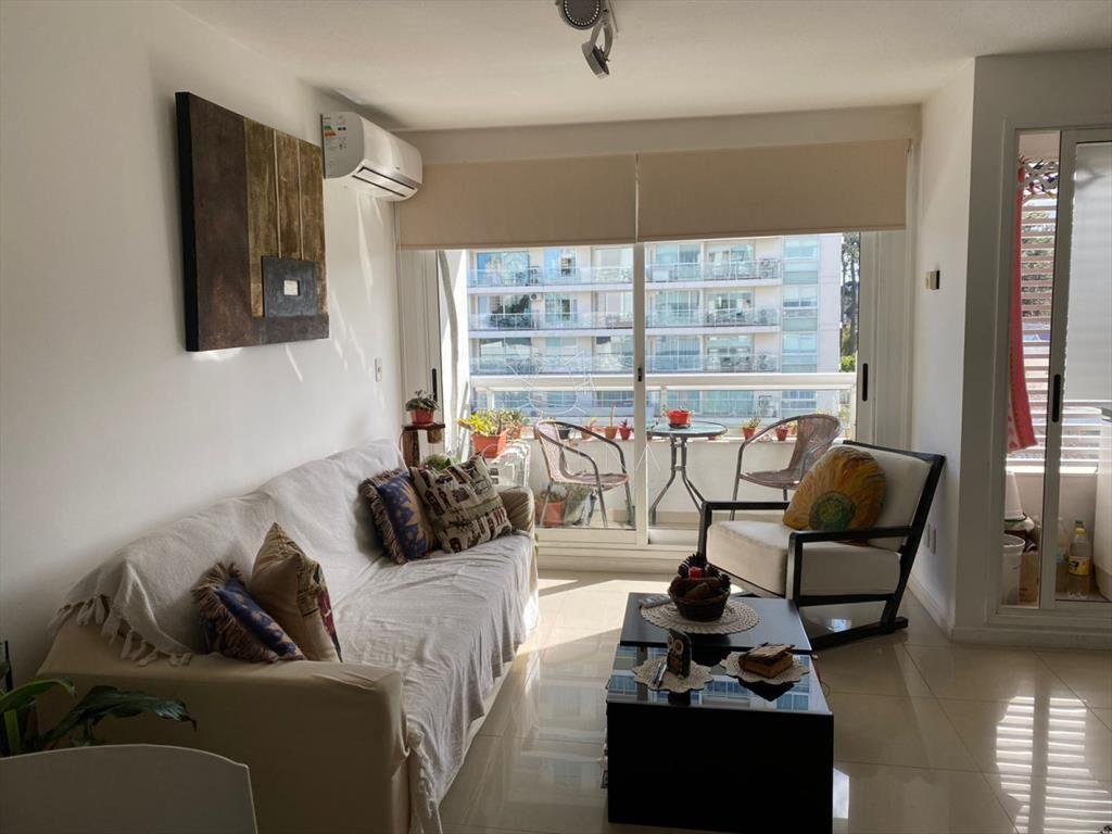 Departamento de 1 dormitorio en venta en torre