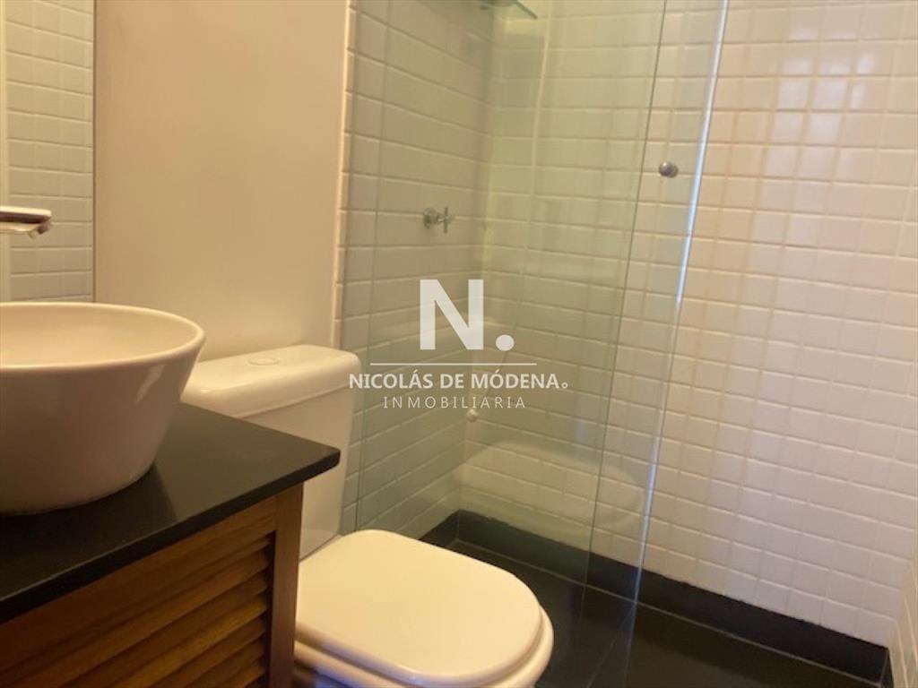 En venta apartamento de 2 dormitorios en Punta