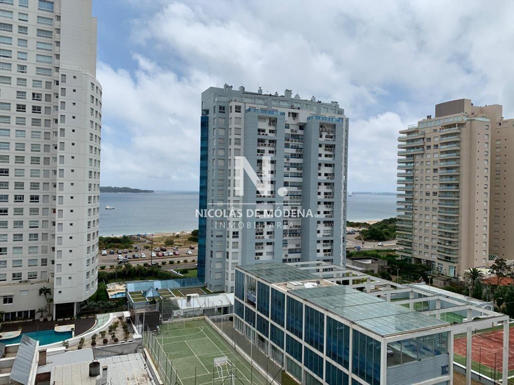 Apartamento en Venta de 3 dormitorios con en del