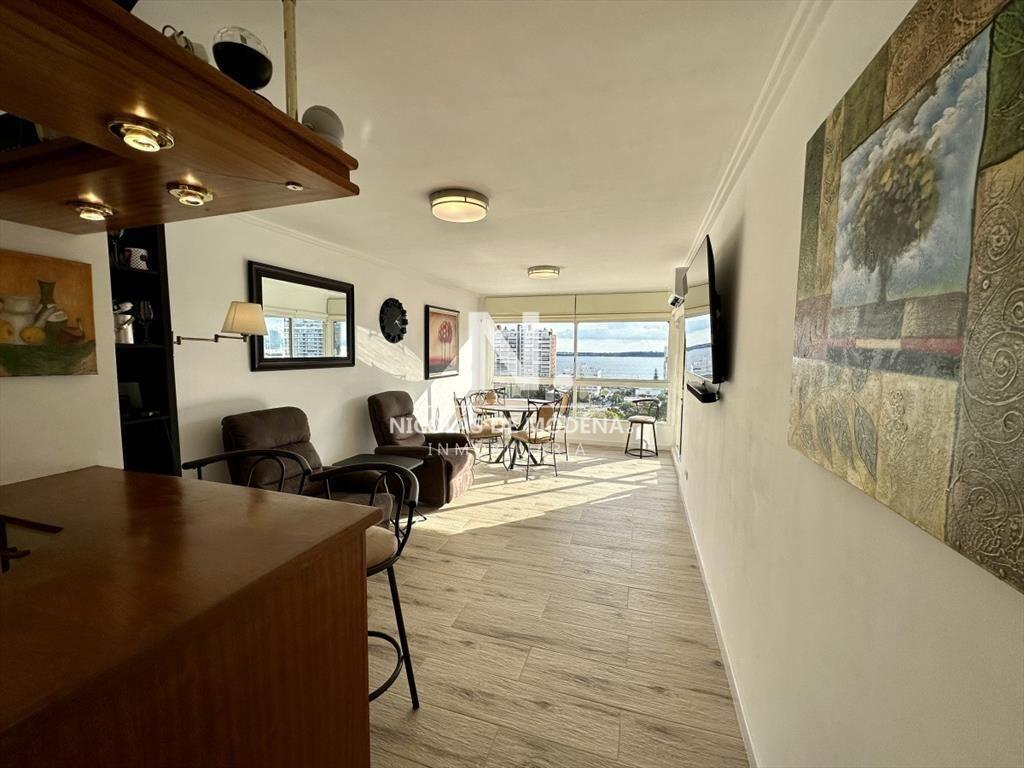 Apartamento en venta  de dos dormitorios en del
