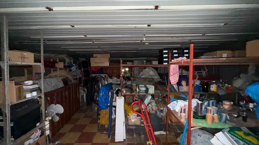 8 de octubre esq. Viana, 163 m2 salón + deposito, 4.5m de f