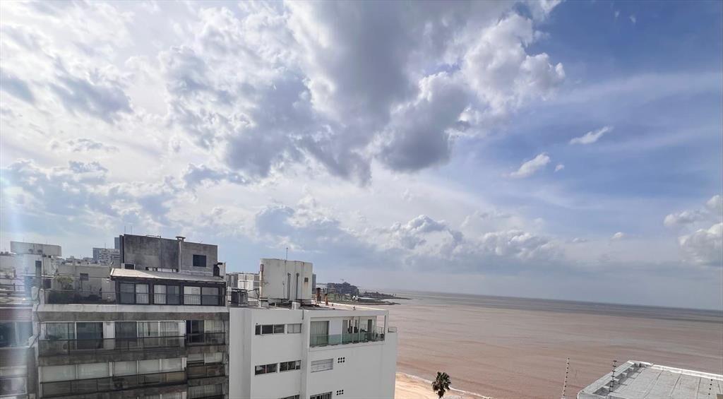 Apartamento DE 114 MTS2 EN POCITOS A 1 CUADRA DE LA RAMBLA