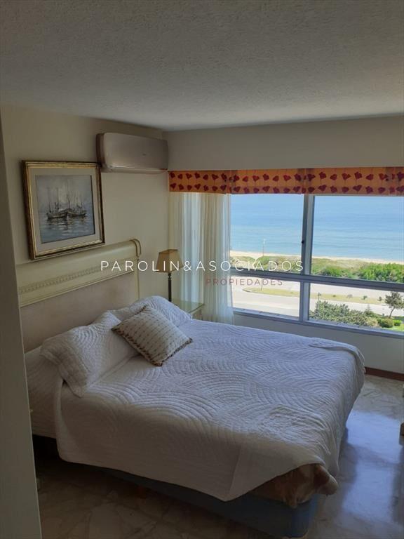 Apartamento en venta de 3 dormitorios en Punta