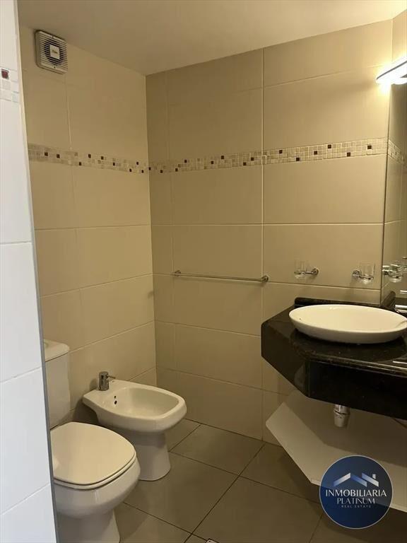 Apartamento en alquiler c/ cochera en Pocitos