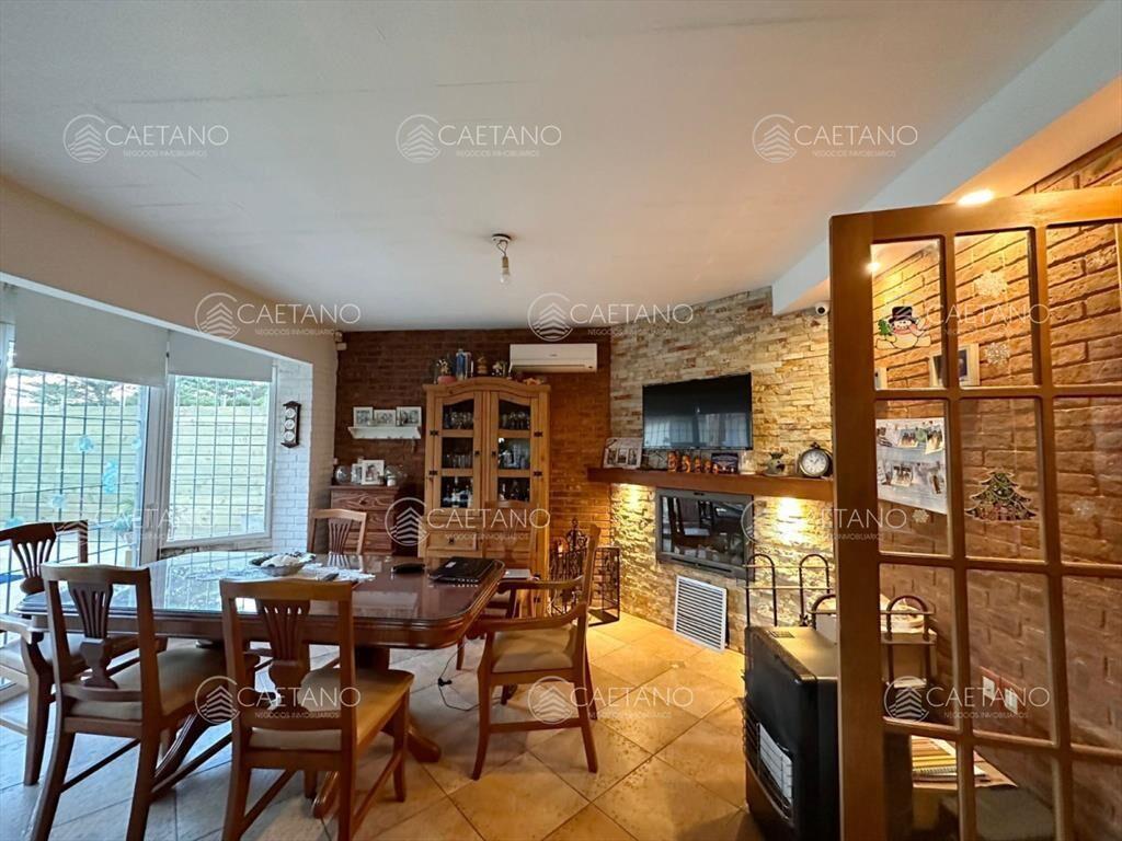 Venta casa 4 dormitorios. Playa mansa, Punta del
