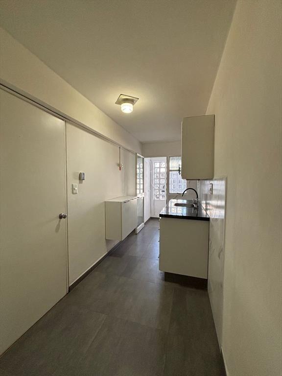 ALQUILER CENTRO UN DORMITORIO NUEVO PARA INGRESAR