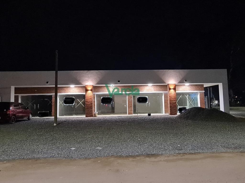 Alquiler de 1 Local Comercial en Shangrila al