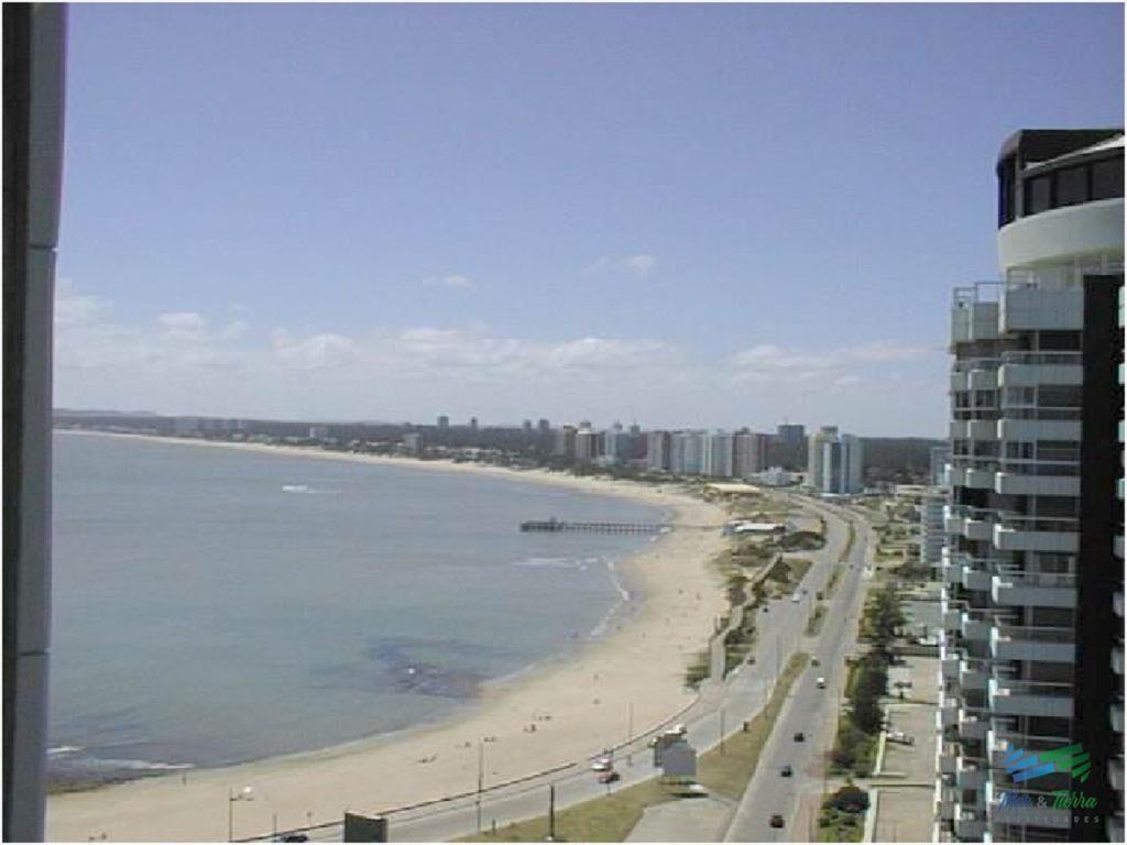 Apartamento en piso alto, torre tradicional en
