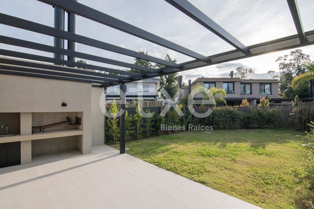 Venta de Casa Ph a Estrenar en San Nicolas...