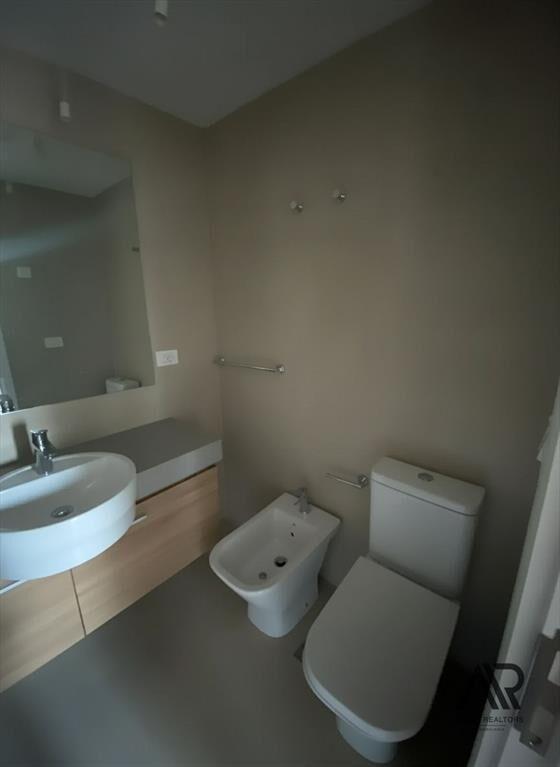Apartamento en venta c/ cochera en Jardines de Carrasco ...