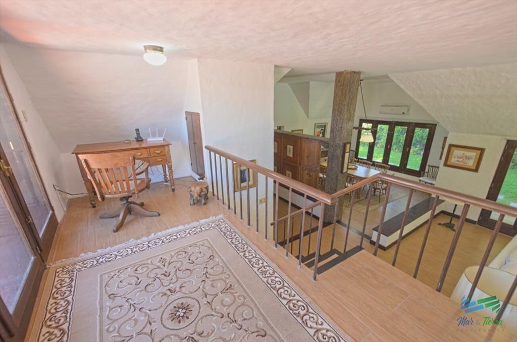 Casa de 4 dormitorios con piscina climatizada en alquiler