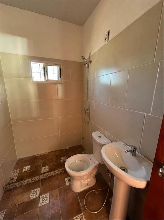 *** ALQUILADO *** A ESTRENAR! COMPLEJO DE 8 CASAS EN ZONA R