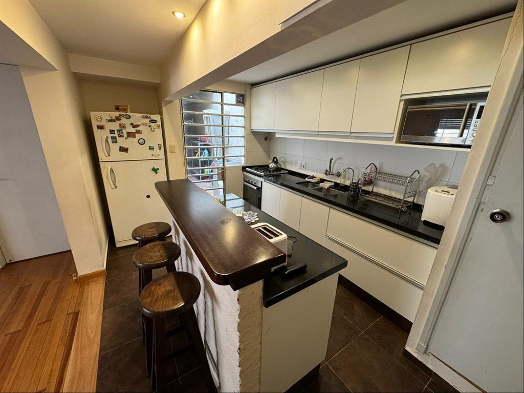 CASA EN VENTA POCITOS DOS PLANTAS