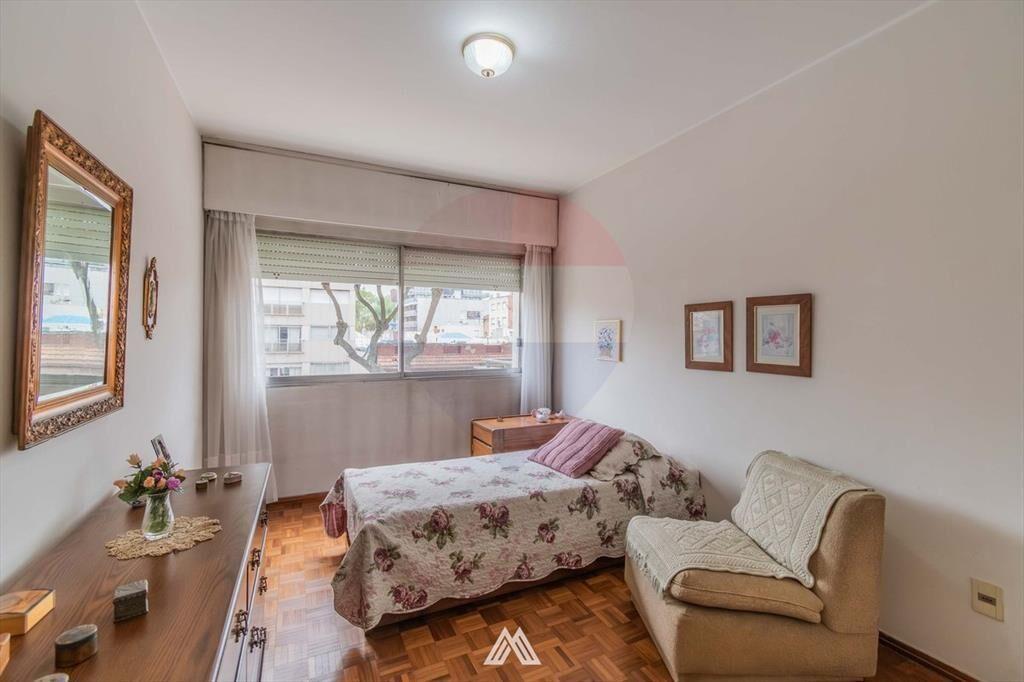 VENTA APTO 3 DORM+SERVICIO, GARAJE PISCINA POCITOS