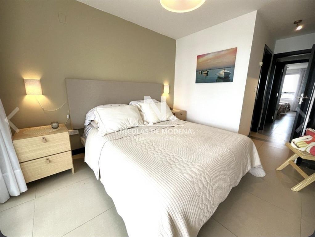 Apartamento en venta de 2 dormitorios con vista